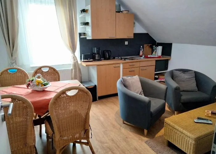 Ferienwohnung Neheim Mit Dennis Und Alexander Alexander Mit Klimaanlage