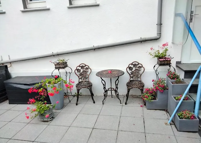 Ferienwohnung Neheim Mit Dennis Und Alexander Alexander Mit Klimaanlage